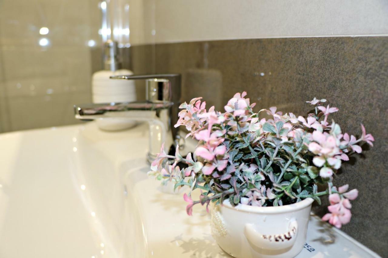 Apartamentos Credencial Sarria Luaran gambar